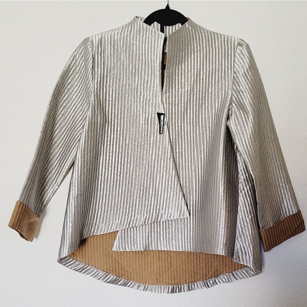 IC by Connie K Jacket size Small